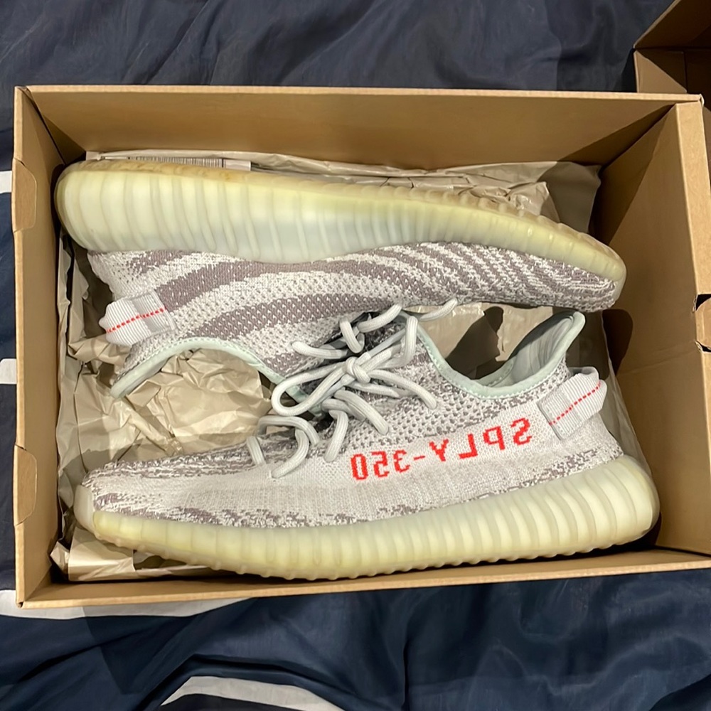 Yeezy 350 V2 blue tint. Size 10 - Picture 1 of 10